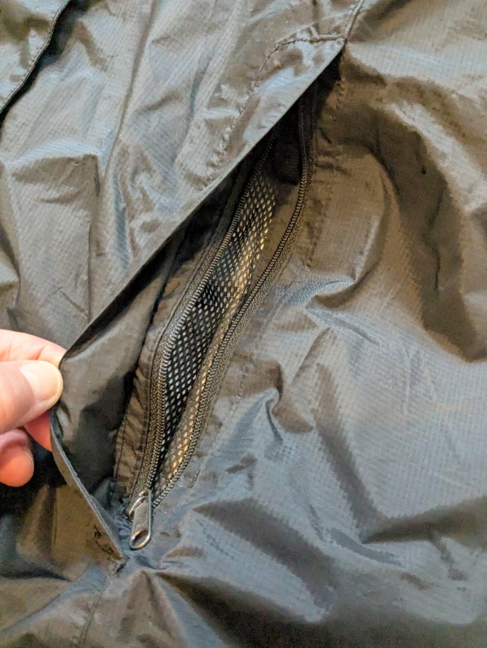 Waterproof Shell Zipper Armpits, Adjustable Bottom & Cuffs, Hood Rolls To Collar - Picture 13 of 15
